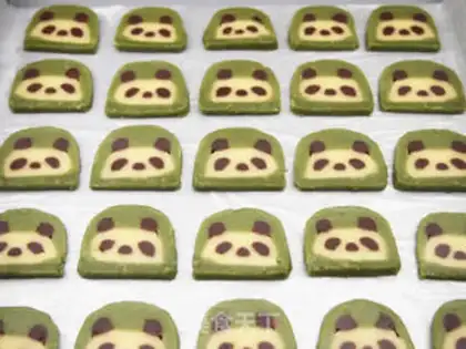 Make Colored panda cookies step 19