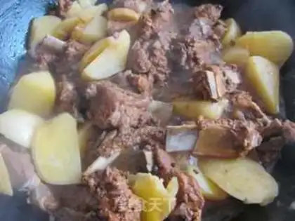 Make Homemade potato stew ribs step 6