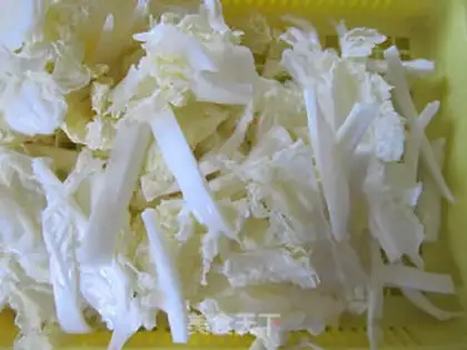 Make Sour sauce, cabbage soup step 0