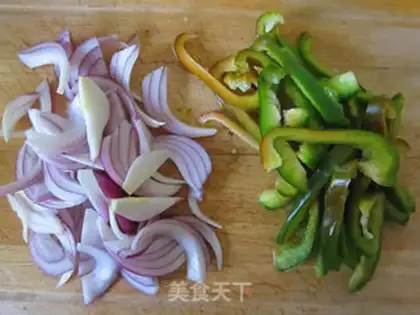 Make Sour sauce, cabbage soup step 1