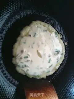 Make Squeeze eggs and onions step 7