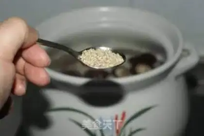 Make radish mushroom bone soup step 5