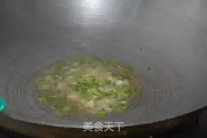 Make The sauce and clams step 3