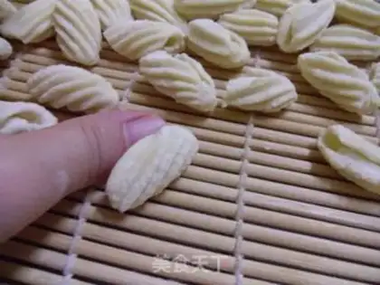 Make Soy sauce and swirl step 4