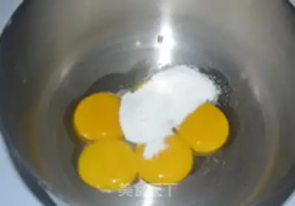 Make Black sesame ricin cake step 2