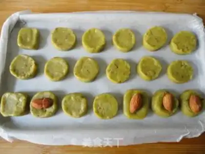 Make A tea almond soufflé step 5