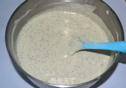 Make Black sesame ricin cake step 7