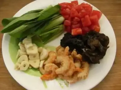Make Seafood bag of egg noodles step 3