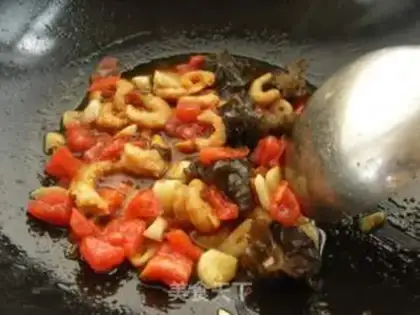 Make Seafood bag of egg noodles step 9
