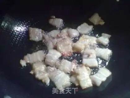 Make Red roasted quail egg fish step 5