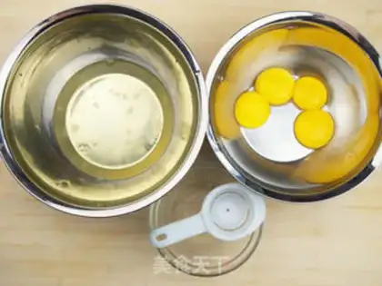 Make Cows with twirls step 1