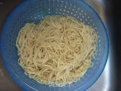Make Porridge pork noodles step 10