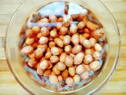 Make Three-ding peanuts step 1