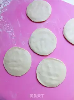 Make Shrimp mini pizza step 3