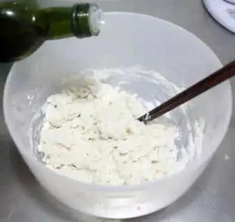 Make Spicy bacon pizza step 2