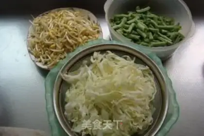 Make Henan halon noodles step 2