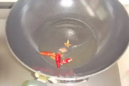 Make Henan halon noodles step 4