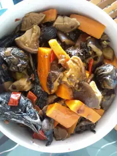 Make A rooster with mushroom carrots step 4