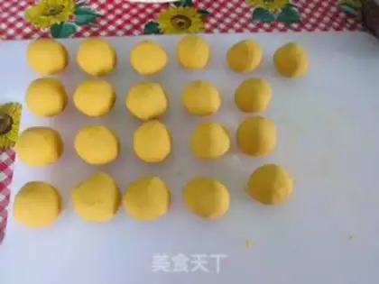 Make Coconut melon potatoes step 8