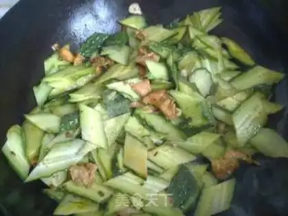 Make Soy cucumber meat step 4