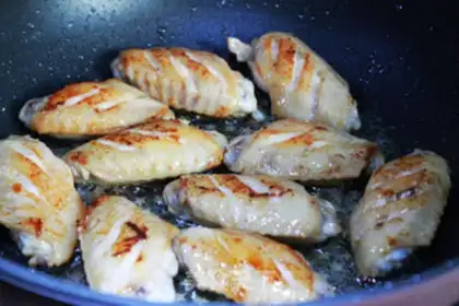 Make Onion chicken wings step 3