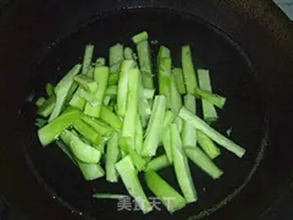 Make White mustard blue step 1