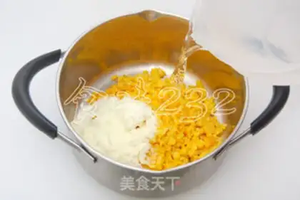 Make Fresh corn milk hockey step 1