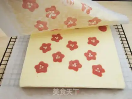 Make Little red-flower twilight roll step 32