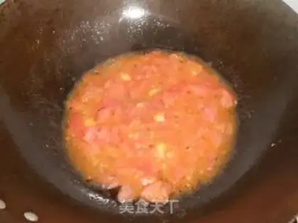 Make Tomato fried flowers step 2
