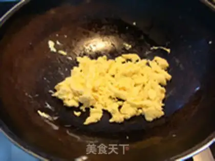 Make Pickle egg fried rice step 2
