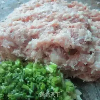 Make Eggskin dumplings step 1
