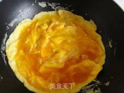 Make Spicy fried eggs step 2