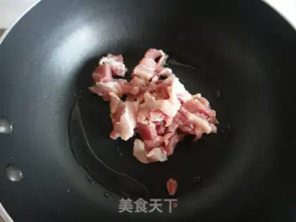 Make Spicy fried eggs step 3