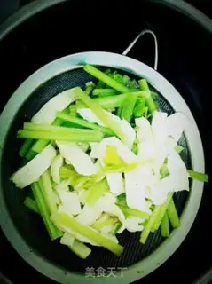 Make Low fat celery dry step 4