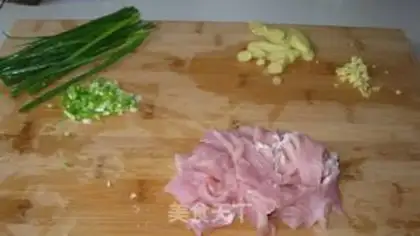 Make Meat and steamed eggs step 1