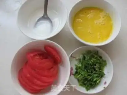 Make Tomato egg soup step 1