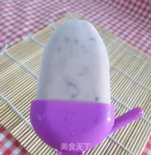 Make Red bean milk popsicle step 11