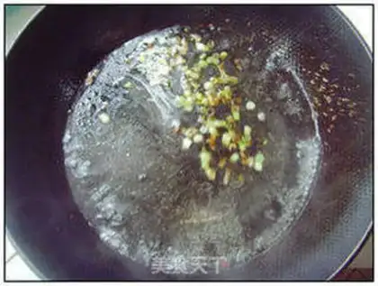 Make Onion egg noodles step 3