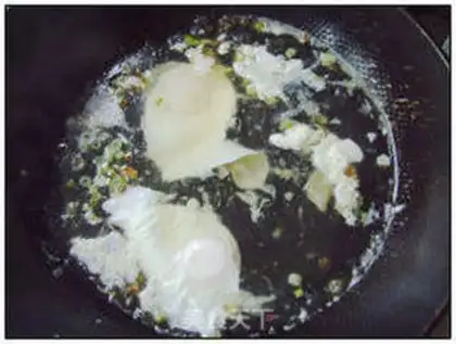 Make Onion egg noodles step 5