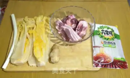 Make Sour sauce and white meat step 0