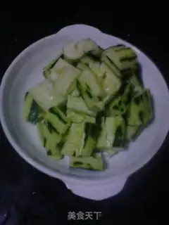 Make Spicy cucumber step 1