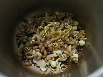 Make A walnut gruel step 5