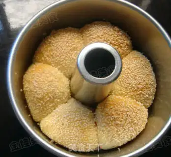Make Flower sesame milk bread step 9