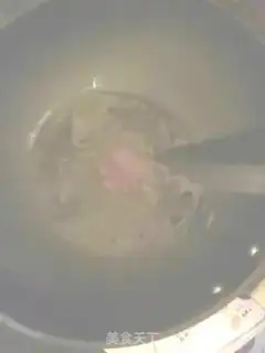Make Shrimp tomato egg five step 4