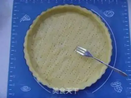 Make Caramel banana pie step 4