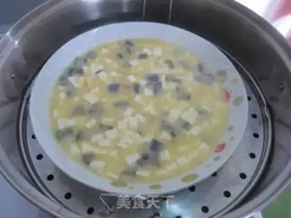 Make Shrimp tomato egg five step 7