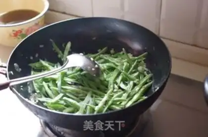 Make Soprano noodles step 1