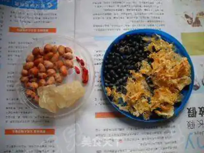 Make Black bean peanut silver ear step 0