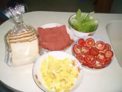 Make sandwich step 0