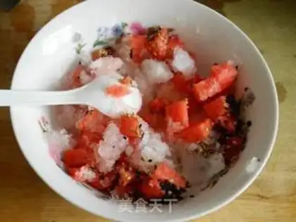Make A watermelon chocolate picker step 8